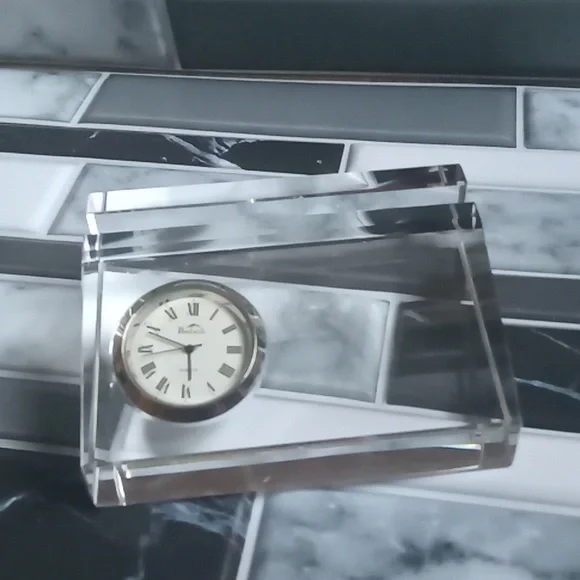 Badash CLEAR CUT CRYSTAL BUSINESS CARD HOLDER DESK ANALOG QUARTZ CLOCK - Picture 7 of 11